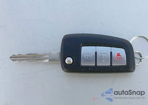 2016 Nissan Rogue S/Sl/Sv z USA, uszkodzony, nr VIN KNMAT2MT6GP686252